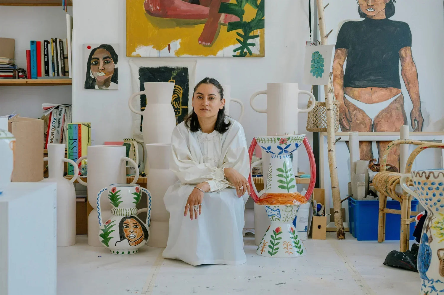 Atelierbezoek bij Shirley Villavicencio Pizango: waar kunst en keramiek samenkomen