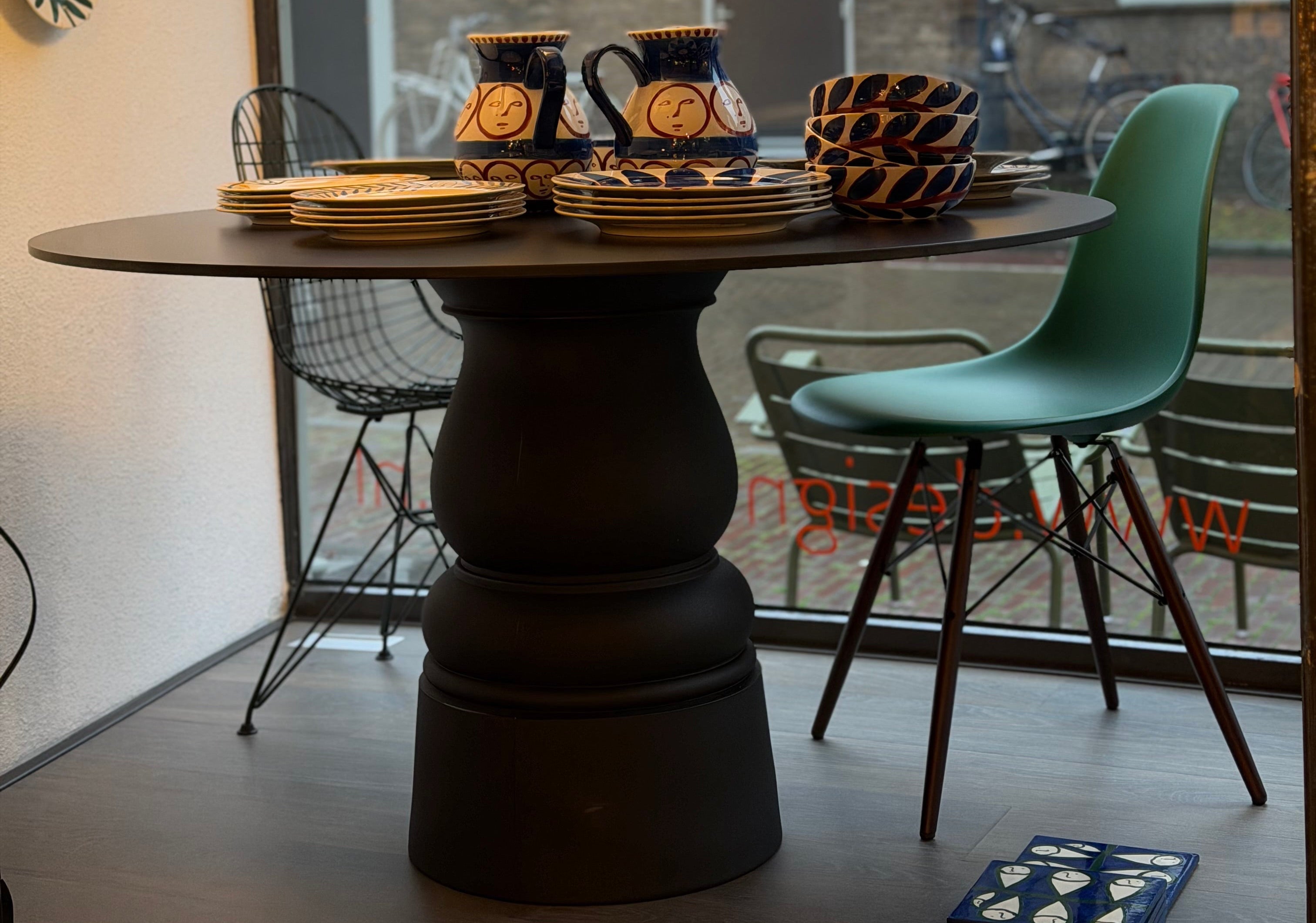 Moooi Container Table New Antiques