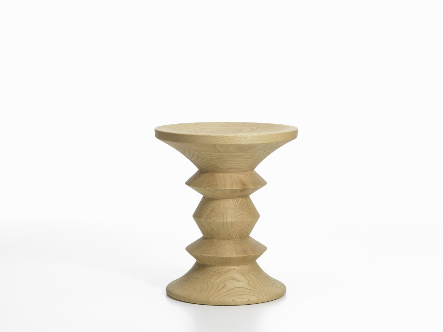 Eames kruk Stool A - kastanje