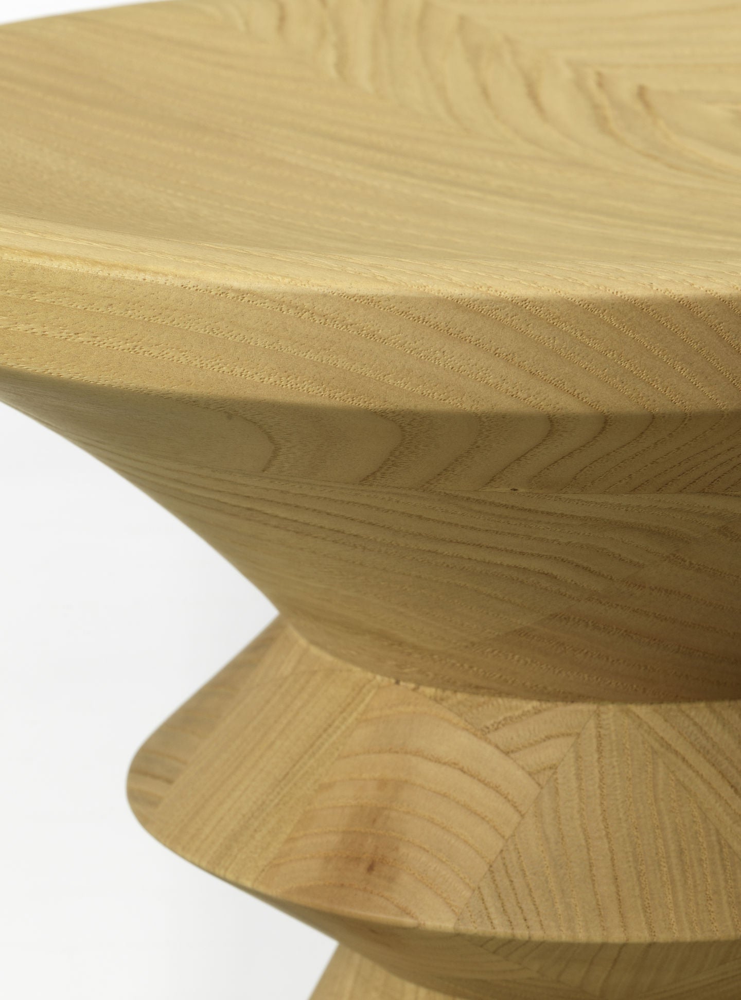 Eames kruk Stool A - kastanje