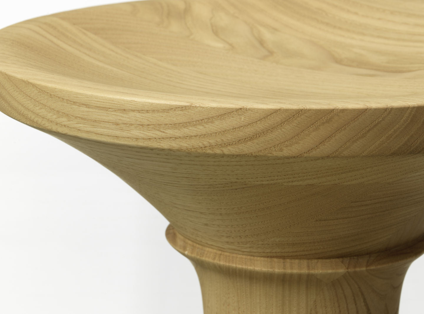 Eames kruk Stool B - kastanje