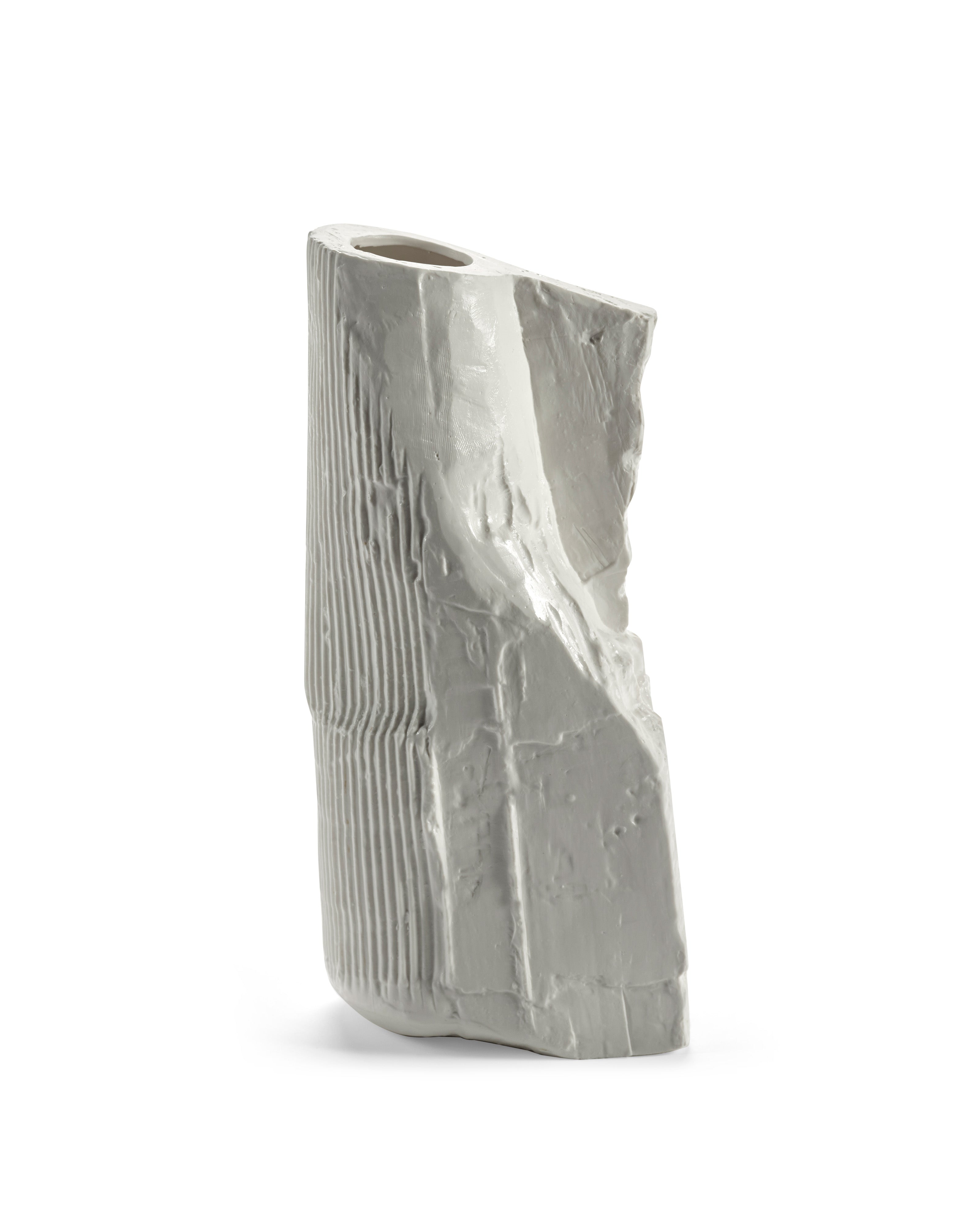 Vaas II Gebroken Wit by white dirt artifacts