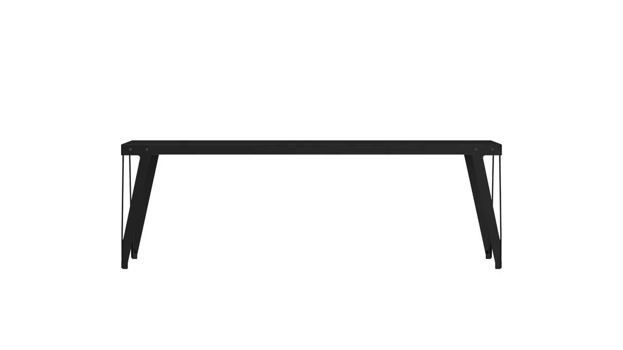 Zwarte rechthoekige tafel met schuine poten, Tafel Lloyd, slim staaltje Dutch design