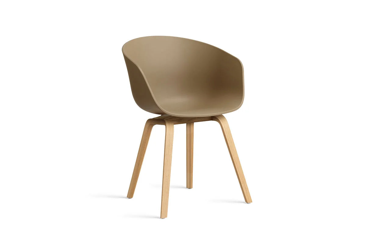 Hay Design stoel AAC 22 - gezeept eiken - clay 2.0