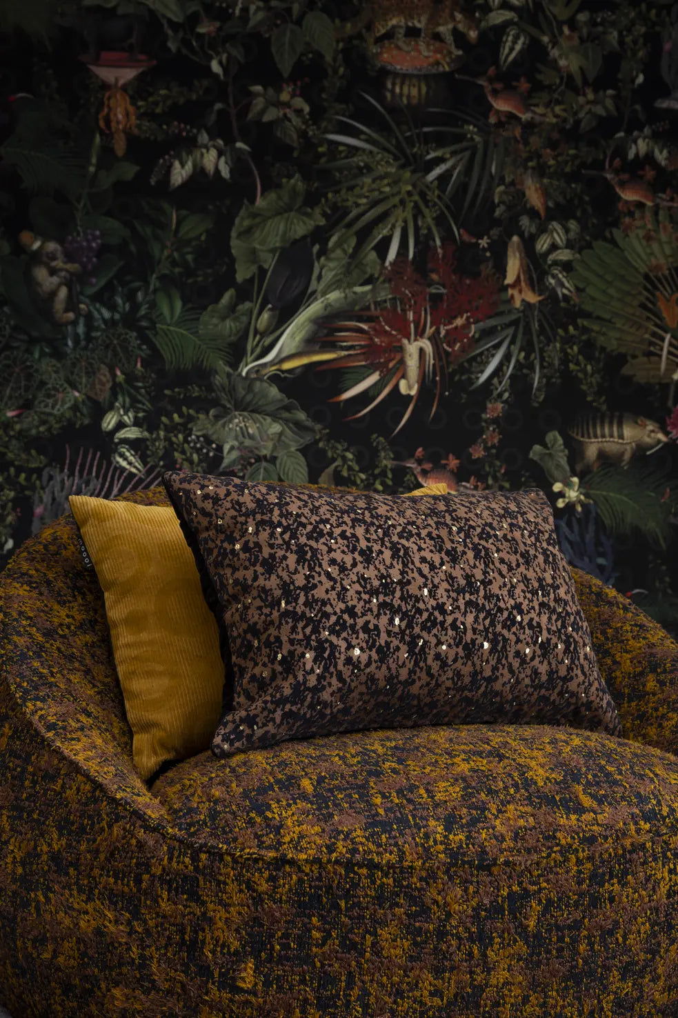 Bearded Leopard sierkussen 40 x 60 cm.