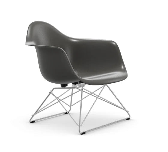 vitra Eames Fiberglass Armchair LAR - verchroomd onderstel - elephant hide grey