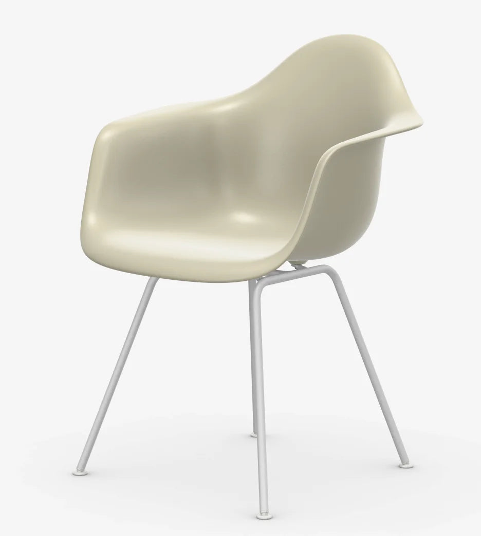 vitra Eames Plastic Armchair DAX RE - wit onderstel - cotton white RE