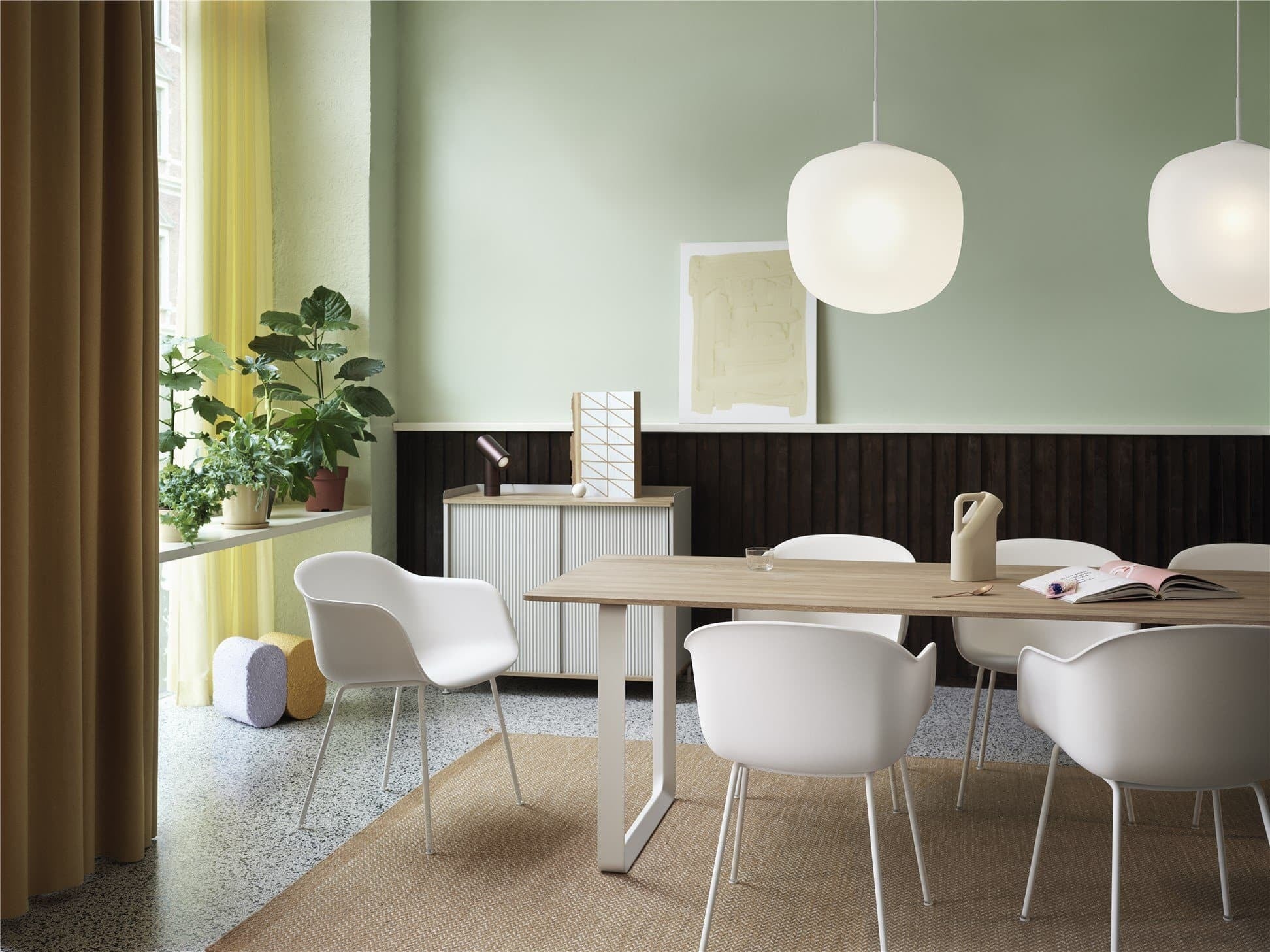 Muuto tafel 70/70 - 90 x 225 cm.