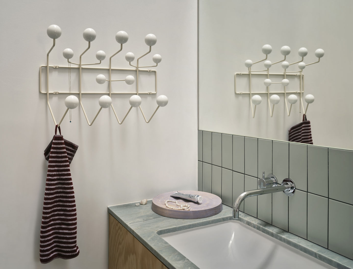 Eames kapstok 'hang it all' warm wit