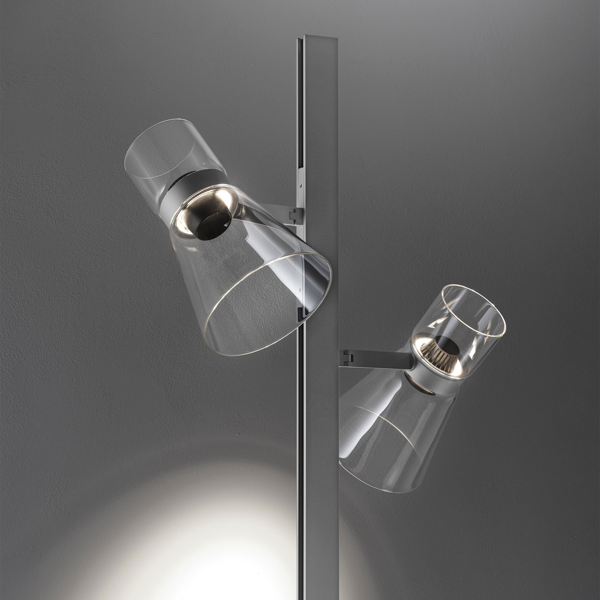 Flos LED vloerlamp Nocturne F2 Cone
