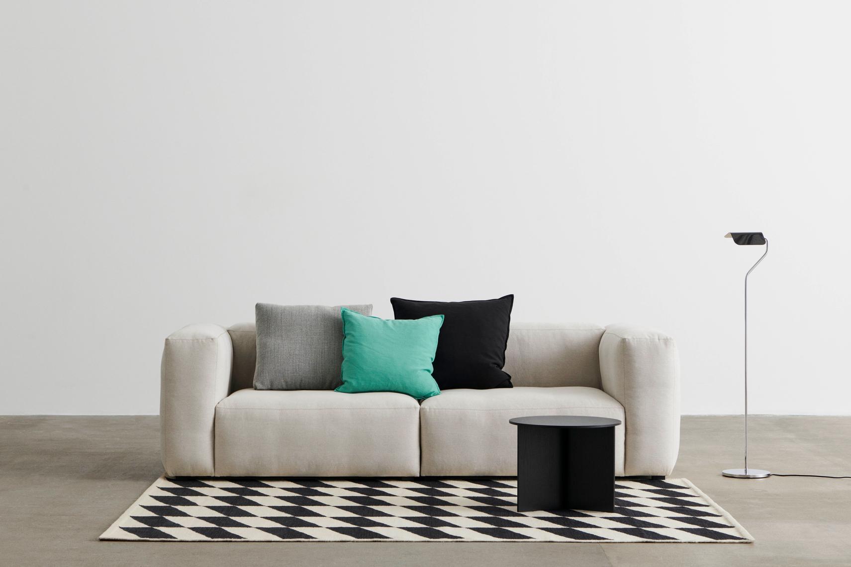 2.5 zits Mags soft sofa - Story 102