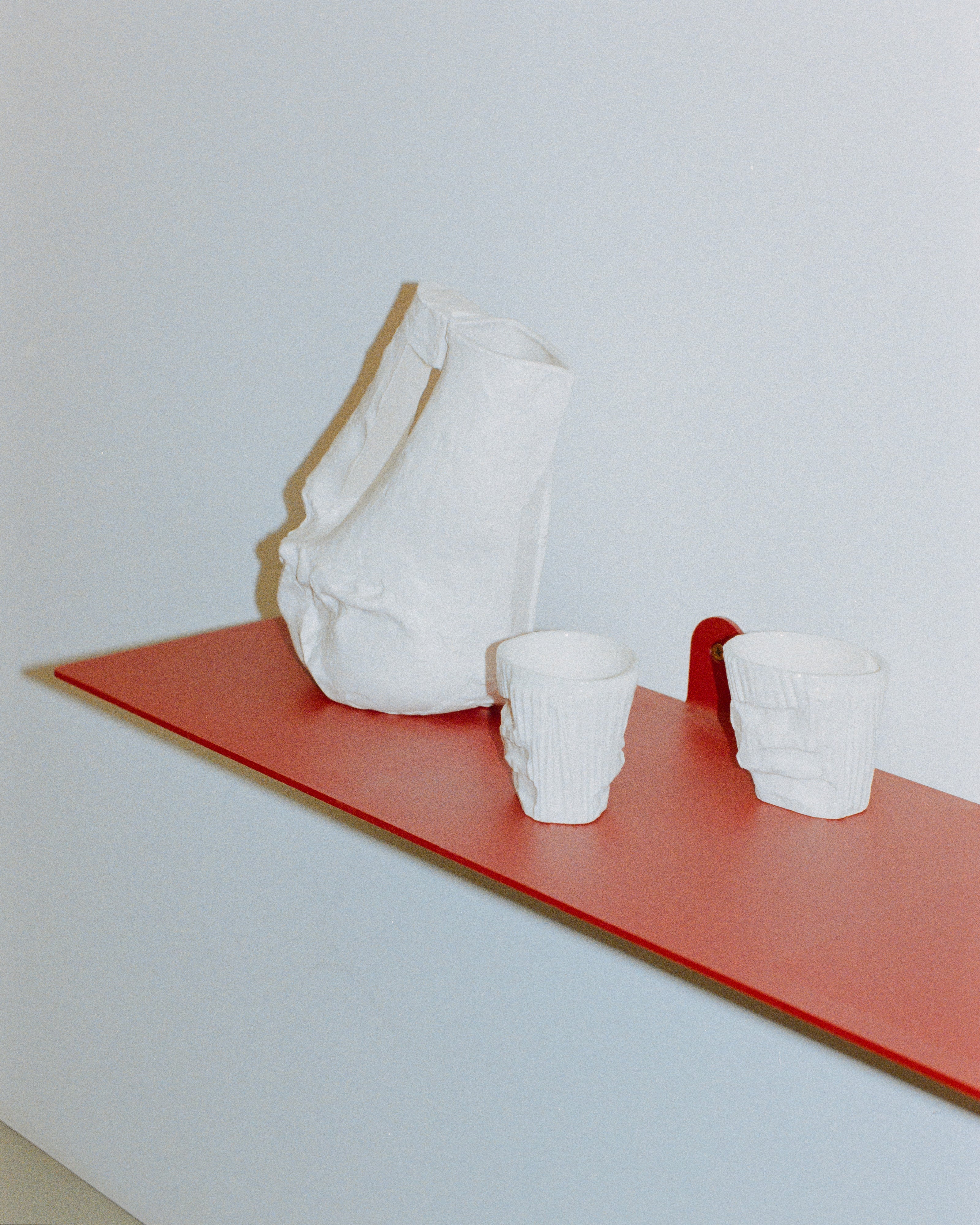 karaf II Gebroken Wit by white dirt artifacts