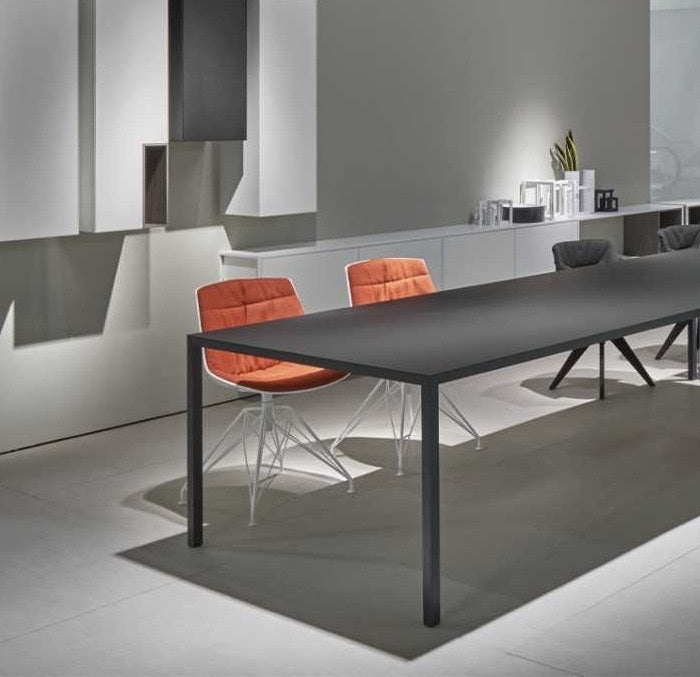 MDF Italia tafel Tense - 120 x 400 cm.