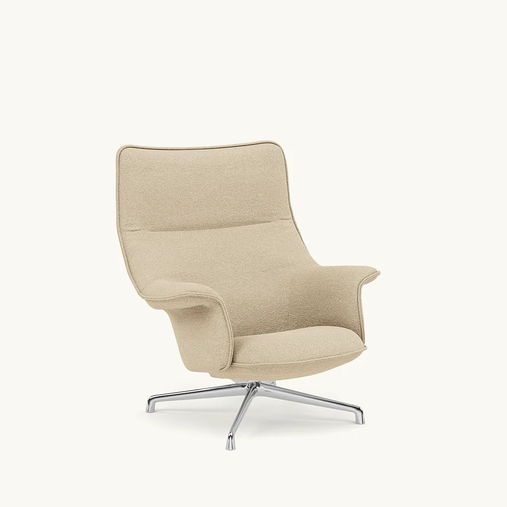 Beige upholstered swivel armchair from the Doze Lounge Chair High Back collectie