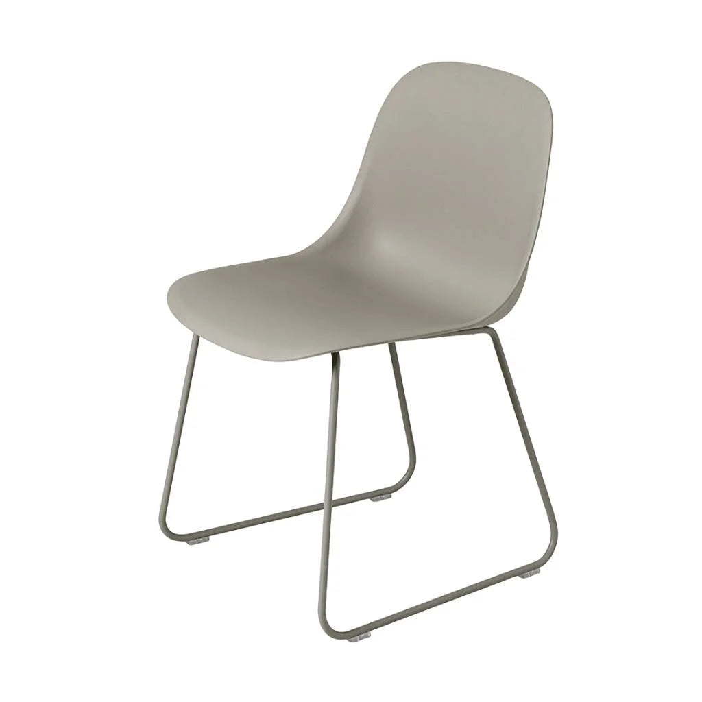 Muuto stoel fiber side - sled base - grijs