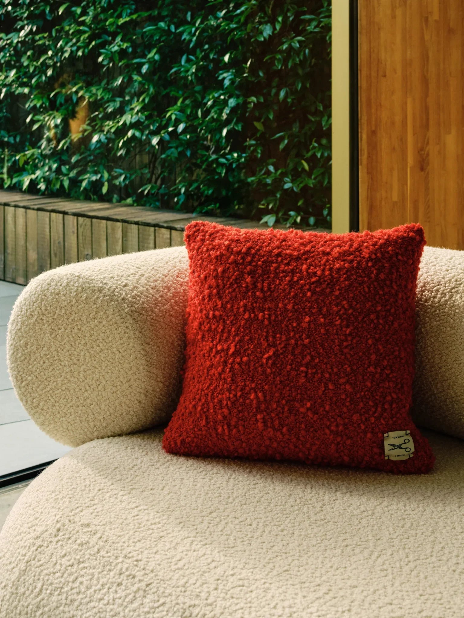 Tom Dixon Bobble Kussen 45 x 45 cm.