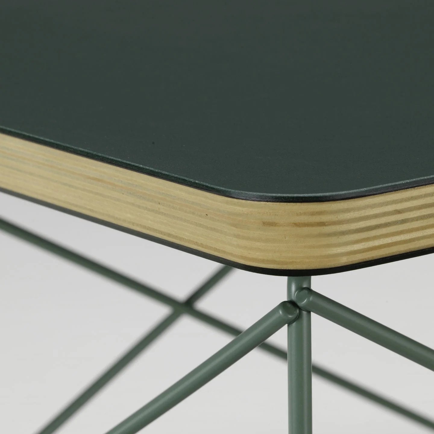 vitra Eames Occasional Table LTR linoleum Jade - onderstel Sea Foam Green - linoleum Jade - onderstel Sea Foam Green